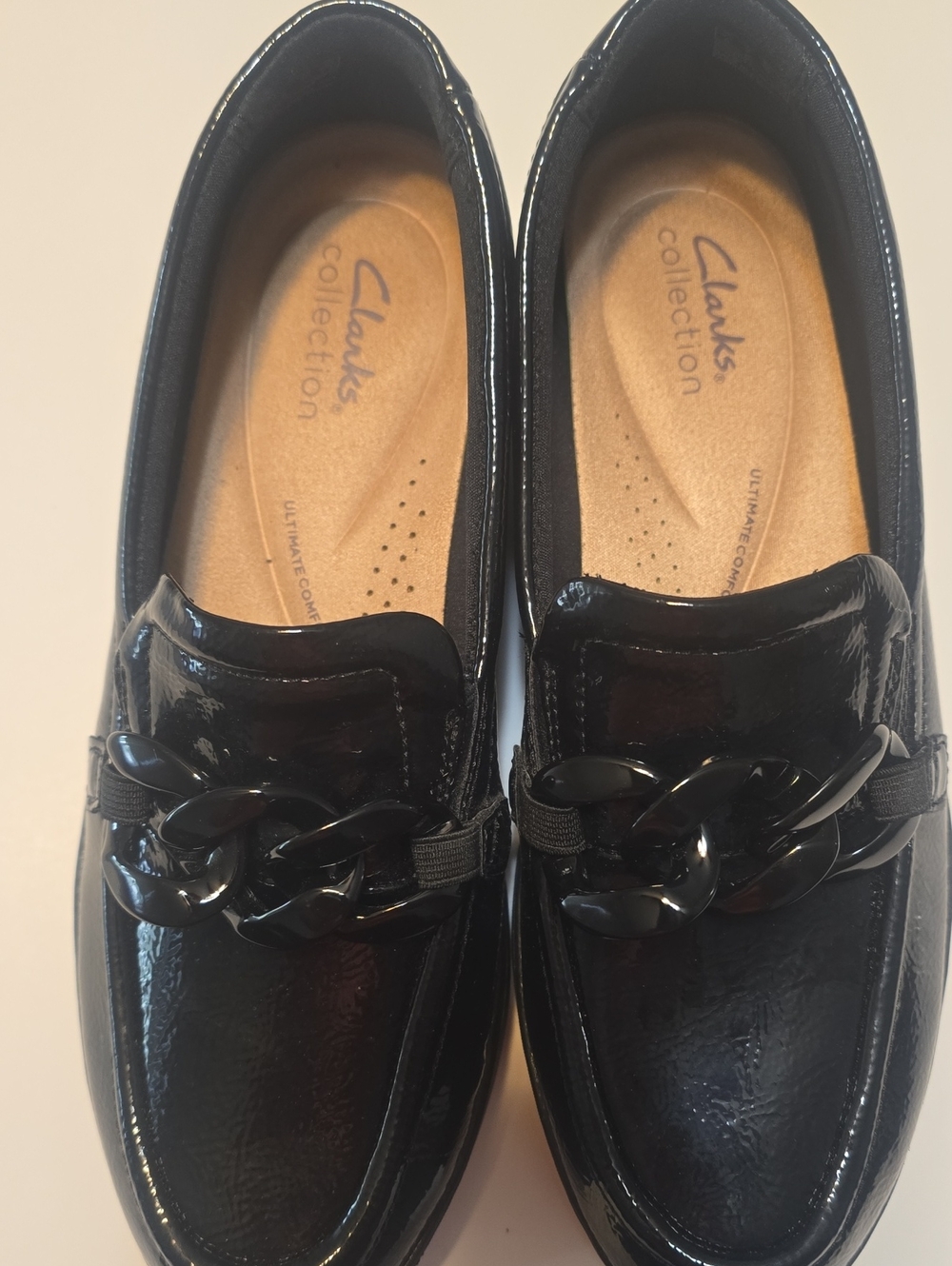 Clarks Black Patent Chain-Trim Slip-On Loafers (26)